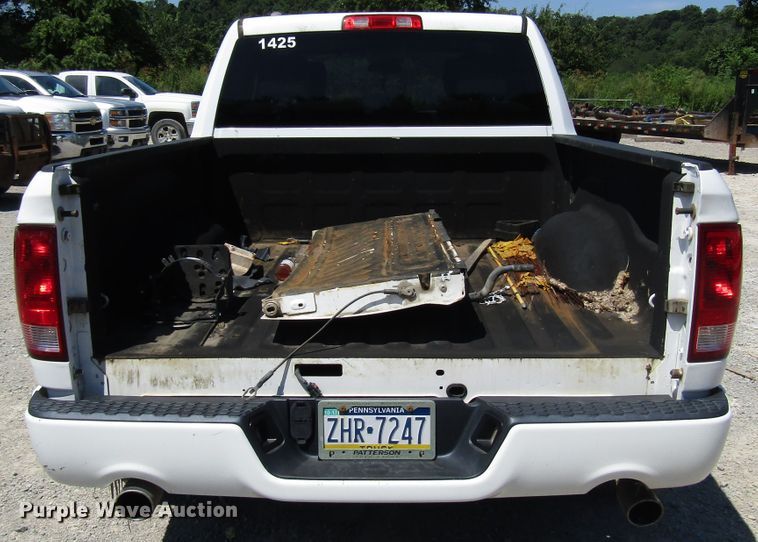 image for item FJ9703 2014 Dodge Ram 1500 Crew Cab pickup truck