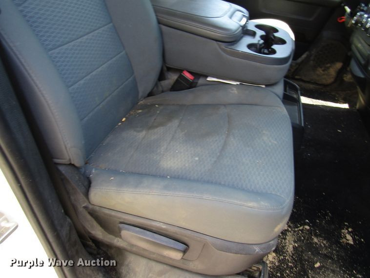 image for item FJ9703 2014 Dodge Ram 1500 Crew Cab pickup truck