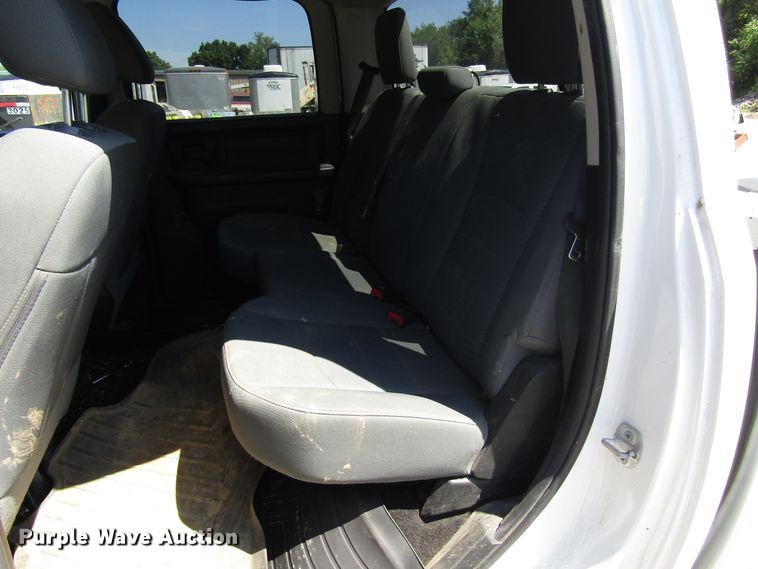 image for item FJ9703 2014 Dodge Ram 1500 Crew Cab pickup truck