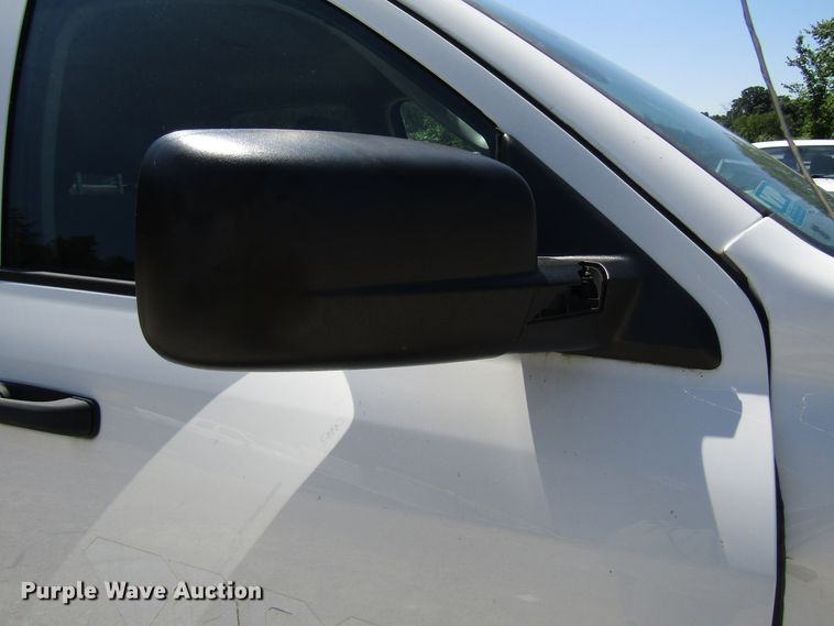 image for item FJ9703 2014 Dodge Ram 1500 Crew Cab pickup truck