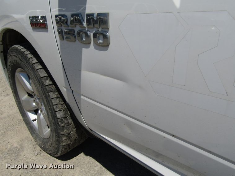 image for item FJ9703 2014 Dodge Ram 1500 Crew Cab pickup truck