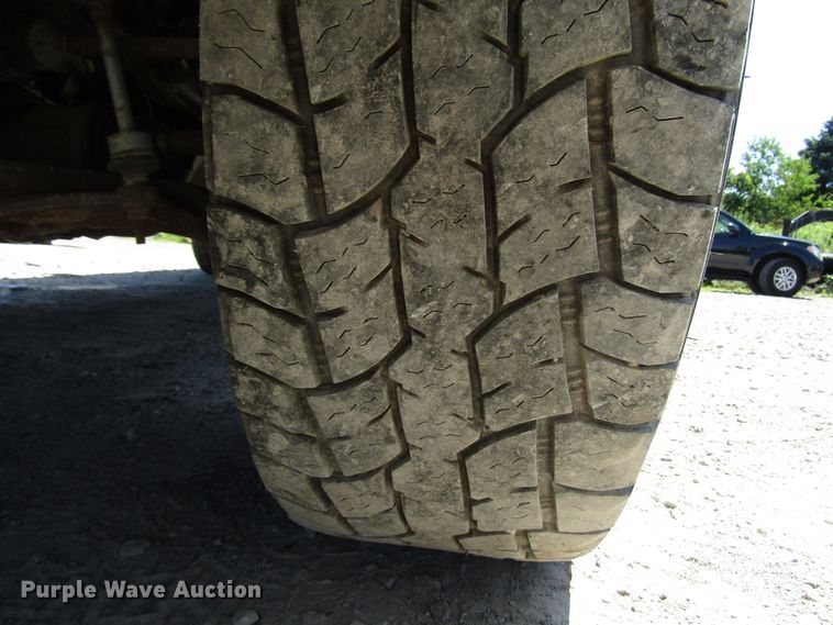 image for item FJ9703 2014 Dodge Ram 1500 Crew Cab pickup truck