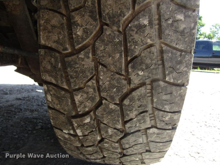 image for item FJ9703 2014 Dodge Ram 1500 Crew Cab pickup truck