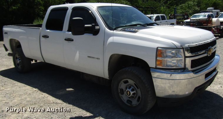 image for item FJ9705 2012 Chevrolet Silverado 2500HD Crew Cab pickup truck