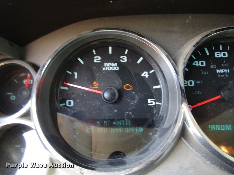 image for item FJ9705 2012 Chevrolet Silverado 2500HD Crew Cab pickup truck