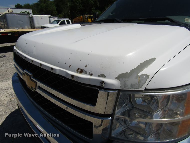 image for item FJ9705 2012 Chevrolet Silverado 2500HD Crew Cab pickup truck