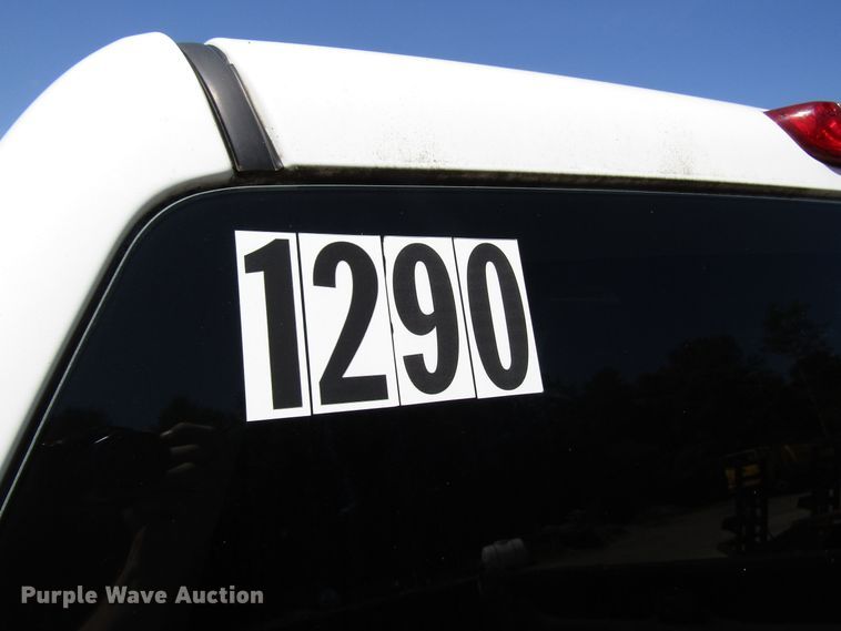 image for item FJ9705 2012 Chevrolet Silverado 2500HD Crew Cab pickup truck