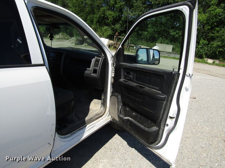 image for item FJ9715 2013 Dodge Ram 1500 Quad Cab pickup truck