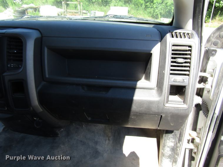 image for item FJ9715 2013 Dodge Ram 1500 Quad Cab pickup truck