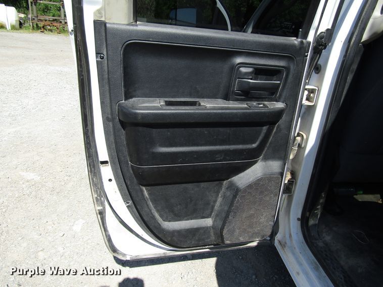 image for item FJ9715 2013 Dodge Ram 1500 Quad Cab pickup truck