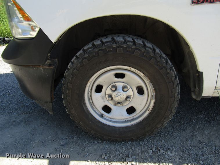 image for item FJ9715 2013 Dodge Ram 1500 Quad Cab pickup truck