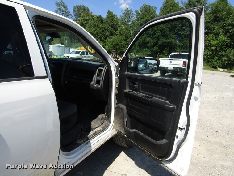 image for item FJ9716 2014 Dodge Ram 1500 Quad Cab pickup truck