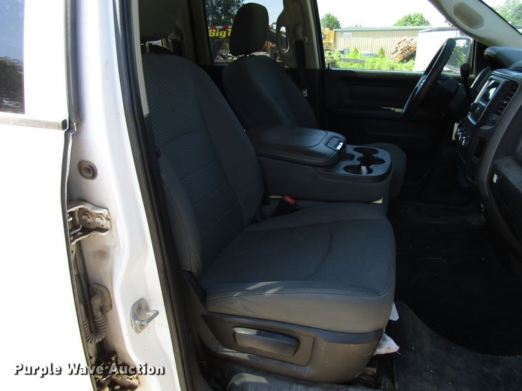 image for item FJ9716 2014 Dodge Ram 1500 Quad Cab pickup truck