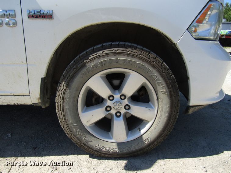 image for item FJ9716 2014 Dodge Ram 1500 Quad Cab pickup truck