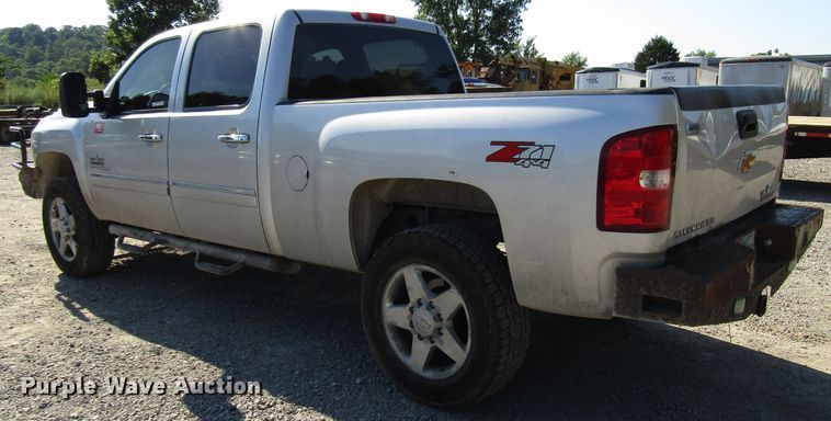 image for item FJ9720 2012 Chevrolet Silverado 2500HD Crew Cab pickup truck