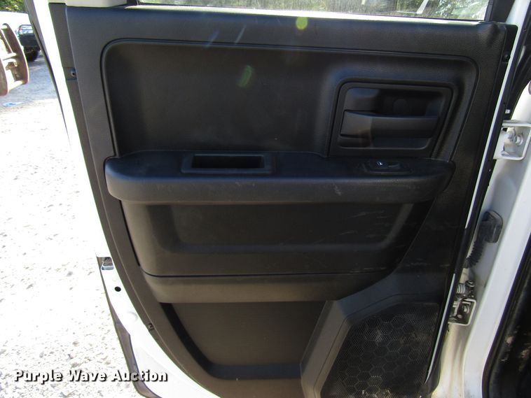 image for item FJ9723 2013 Dodge Ram 1500 Quad Cab pickup truck