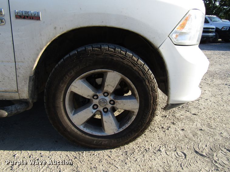 image for item FJ9723 2013 Dodge Ram 1500 Quad Cab pickup truck