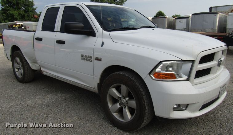 image for item FJ9725 2013 Dodge Ram 1500 Quad Cab pickup truck