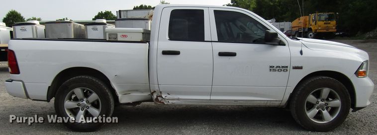 image for item FJ9725 2013 Dodge Ram 1500 Quad Cab pickup truck