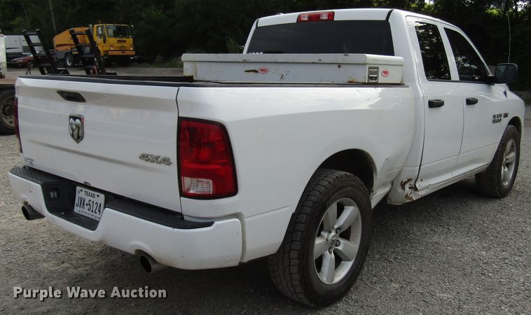 image for item FJ9725 2013 Dodge Ram 1500 Quad Cab pickup truck