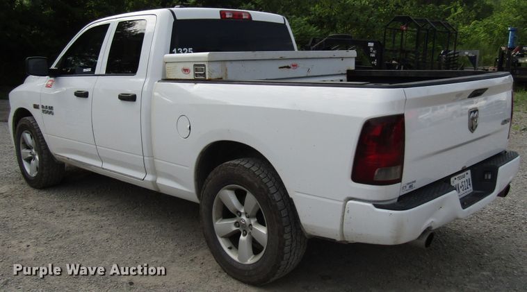 image for item FJ9725 2013 Dodge Ram 1500 Quad Cab pickup truck