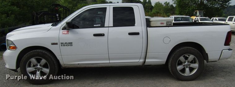 image for item FJ9725 2013 Dodge Ram 1500 Quad Cab pickup truck