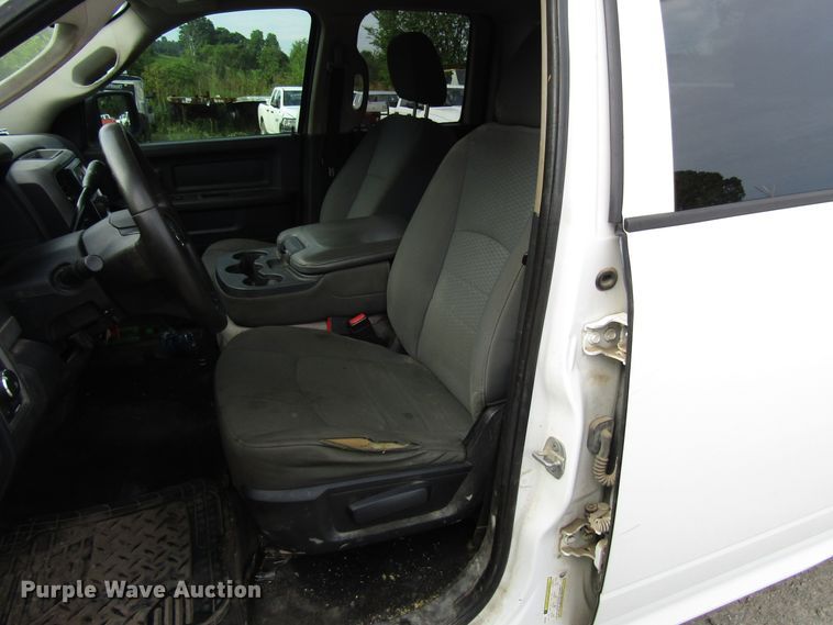 image for item FJ9725 2013 Dodge Ram 1500 Quad Cab pickup truck