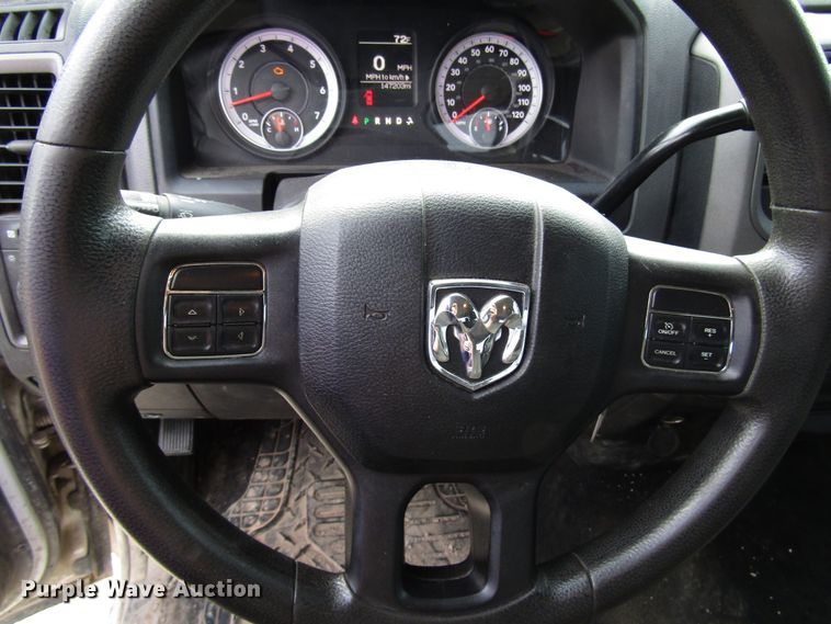 image for item FJ9725 2013 Dodge Ram 1500 Quad Cab pickup truck