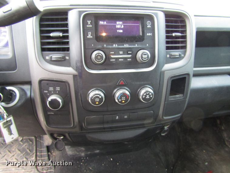 image for item FJ9725 2013 Dodge Ram 1500 Quad Cab pickup truck