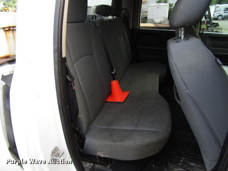 image for item FJ9725 2013 Dodge Ram 1500 Quad Cab pickup truck