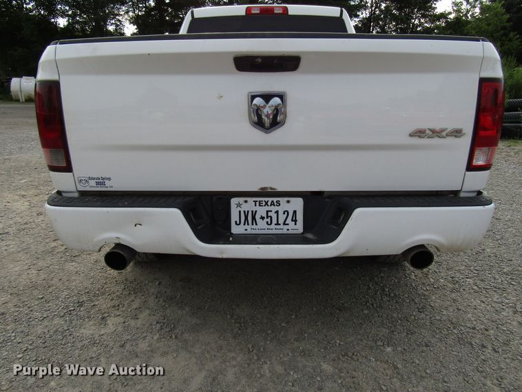 image for item FJ9725 2013 Dodge Ram 1500 Quad Cab pickup truck