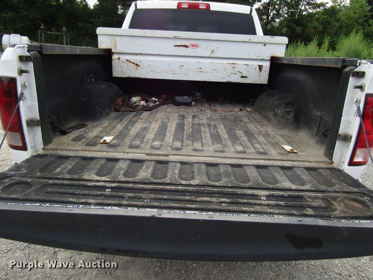 image for item FJ9725 2013 Dodge Ram 1500 Quad Cab pickup truck