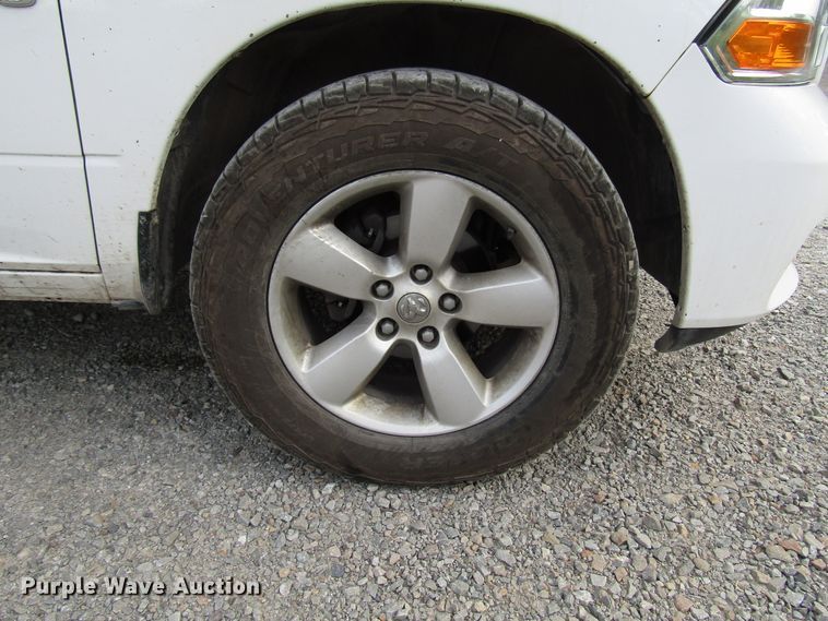 image for item FJ9725 2013 Dodge Ram 1500 Quad Cab pickup truck