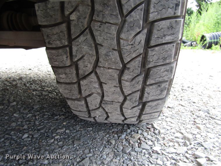 image for item FJ9725 2013 Dodge Ram 1500 Quad Cab pickup truck