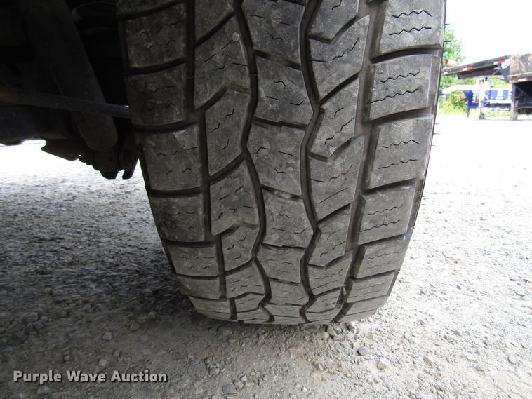 image for item FJ9725 2013 Dodge Ram 1500 Quad Cab pickup truck