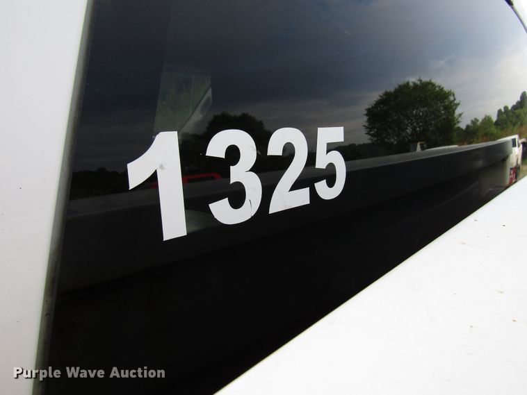 image for item FJ9725 2013 Dodge Ram 1500 Quad Cab pickup truck