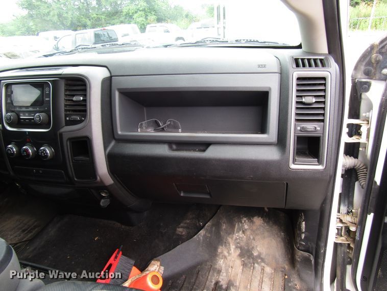 image for item FJ9733 2014 Dodge Ram 1500 Crew Cab pickup truck