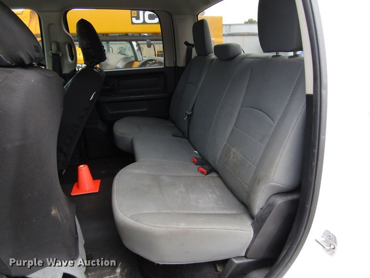 image for item FJ9733 2014 Dodge Ram 1500 Crew Cab pickup truck