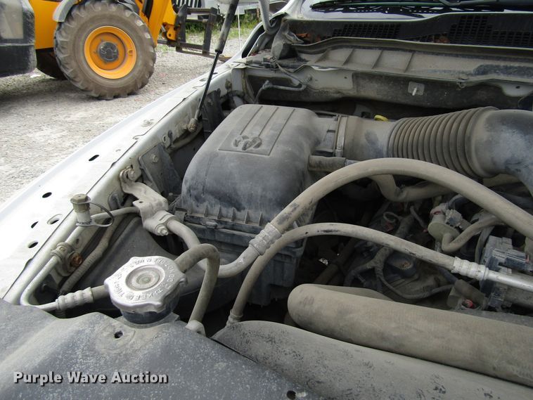 image for item FJ9733 2014 Dodge Ram 1500 Crew Cab pickup truck