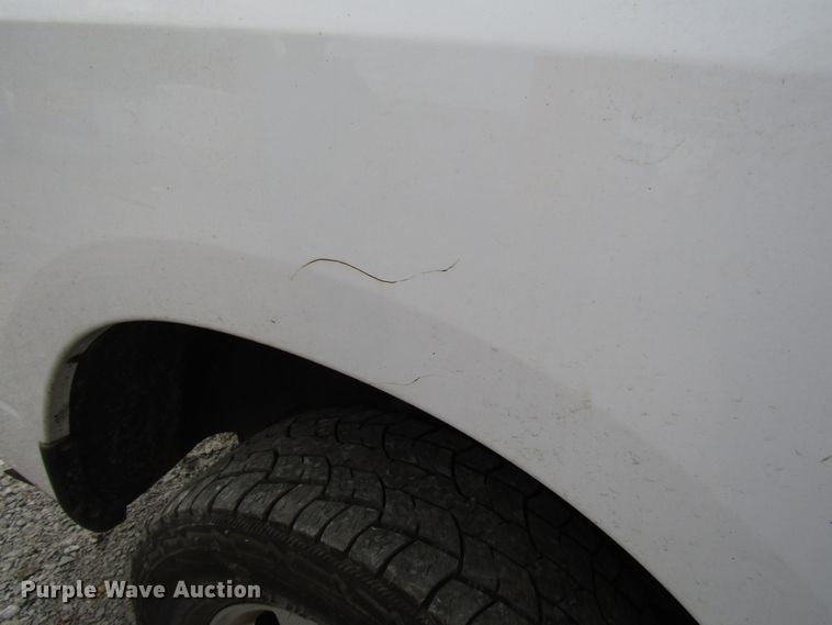 image for item FJ9733 2014 Dodge Ram 1500 Crew Cab pickup truck