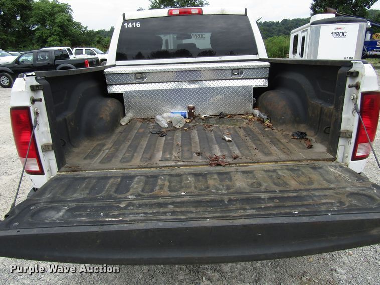 image for item FJ9733 2014 Dodge Ram 1500 Crew Cab pickup truck