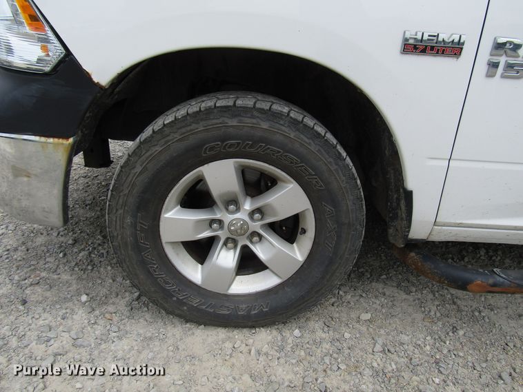 image for item FJ9733 2014 Dodge Ram 1500 Crew Cab pickup truck