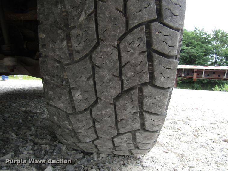 image for item FJ9733 2014 Dodge Ram 1500 Crew Cab pickup truck