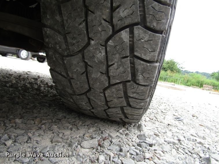 image for item FJ9733 2014 Dodge Ram 1500 Crew Cab pickup truck