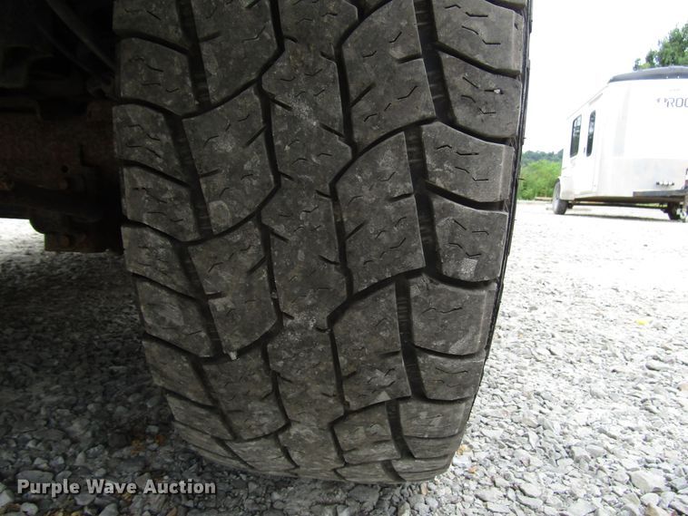 image for item FJ9733 2014 Dodge Ram 1500 Crew Cab pickup truck