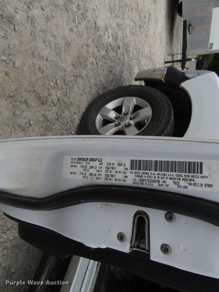 image for item FJ9733 2014 Dodge Ram 1500 Crew Cab pickup truck