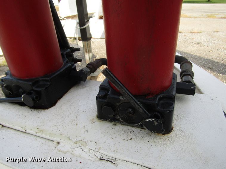 image for item FJ9749 2000 Kiefer Built reel trailer