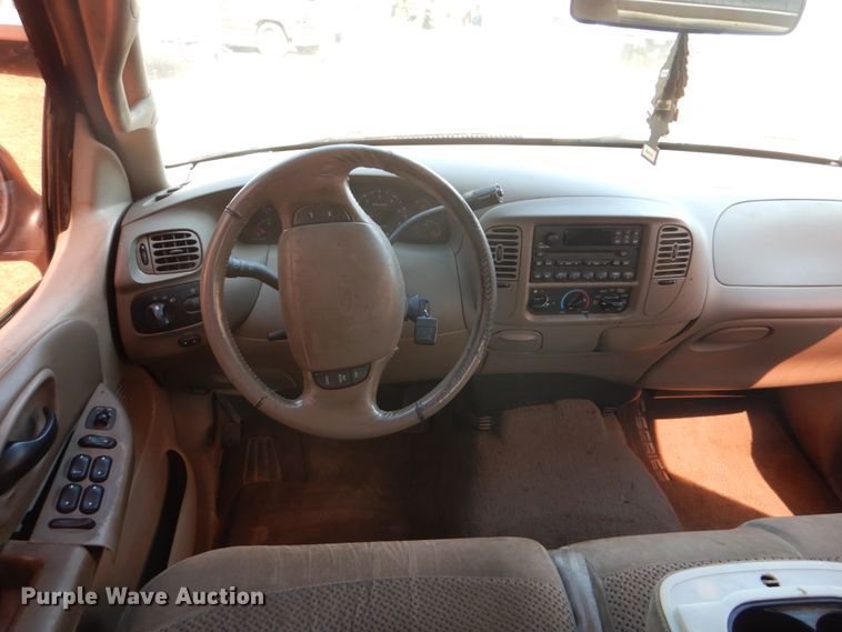 image for item FT9426 2001 Ford F150 SuperCrew pickup truck