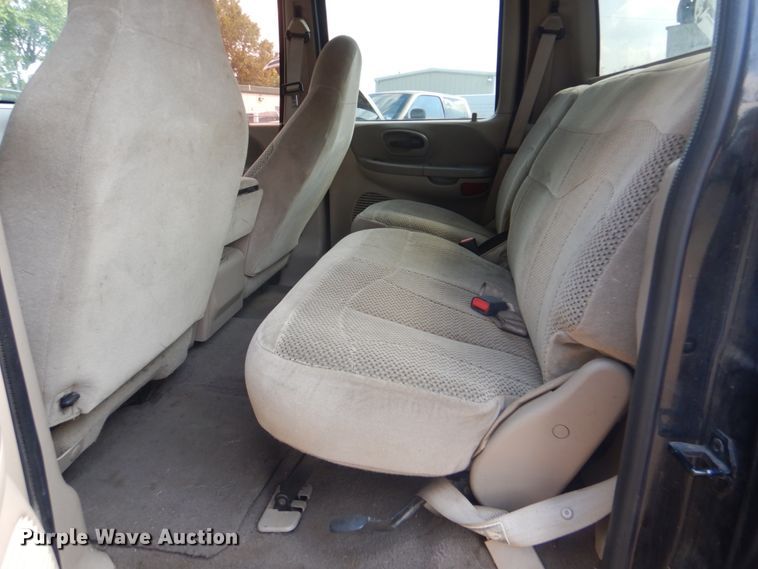 image for item FT9426 2001 Ford F150 SuperCrew pickup truck