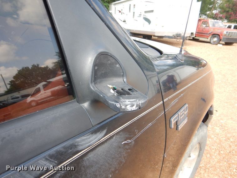 image for item FT9426 2001 Ford F150 SuperCrew pickup truck